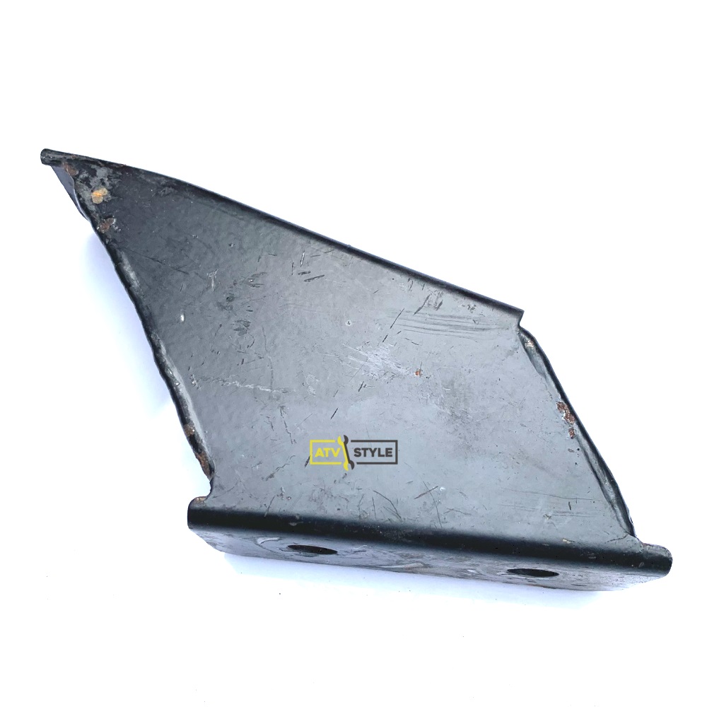 Кронштейн крепления бампера Yamaha б.у 8AT-77524-00-00_б.у