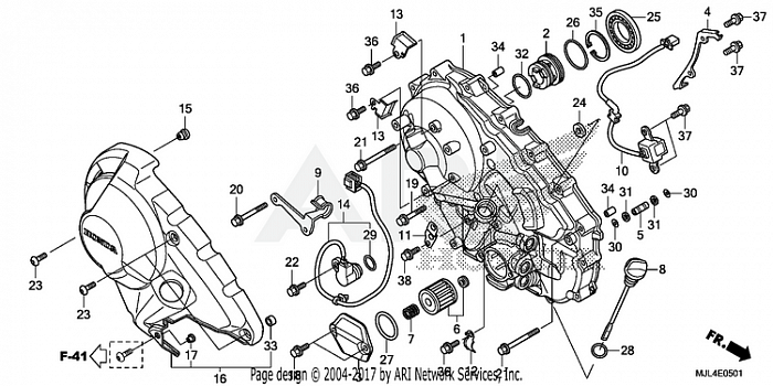 RIGHT CRANKCASE COVER (2)