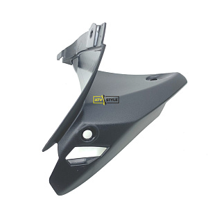 Правая накладка ветрового стекла  Yamaha  8FP-77186-00-00