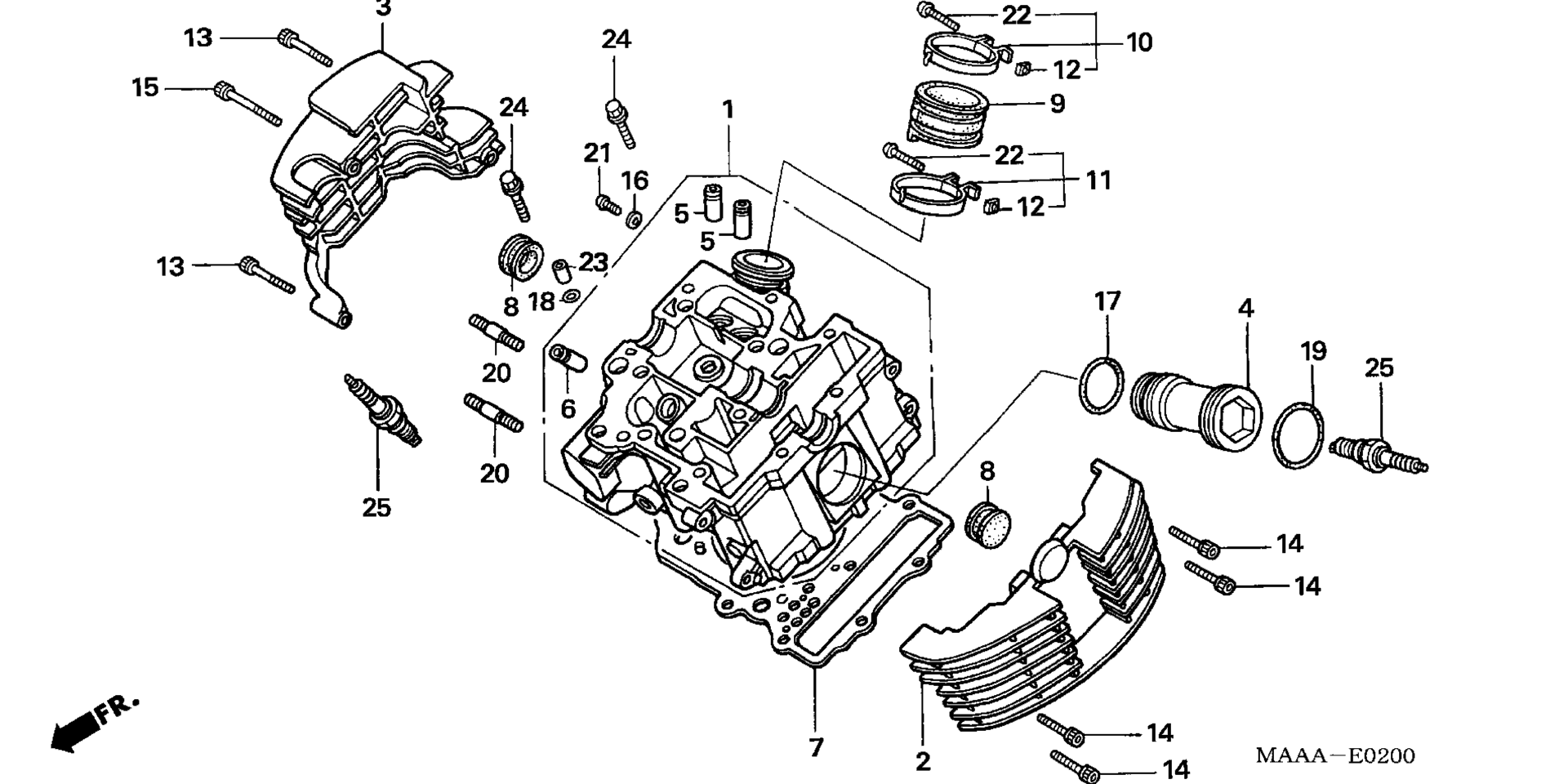 Передняя часть CYLINDER HEAD
