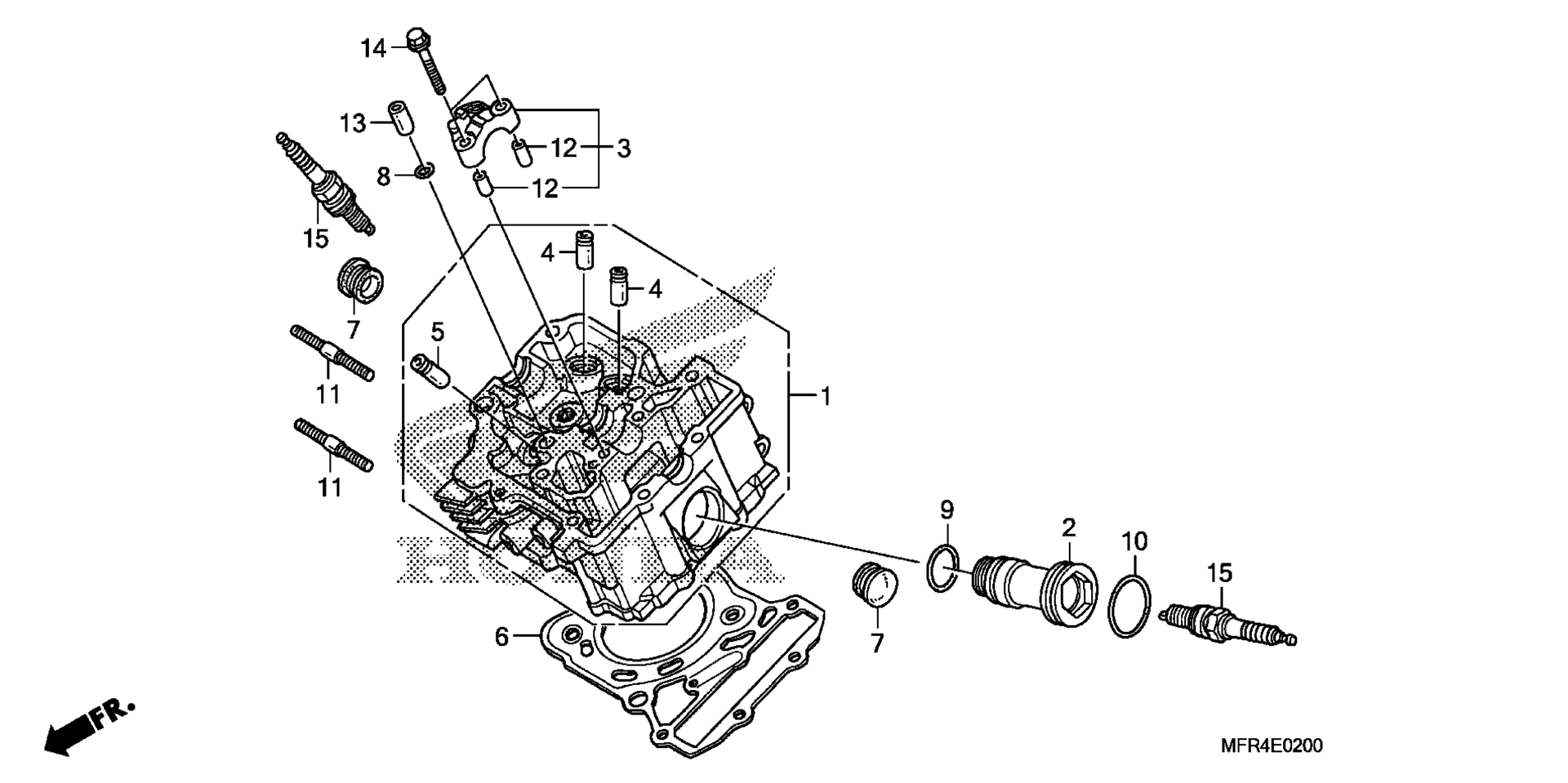 Передняя часть CYLINDER HEAD