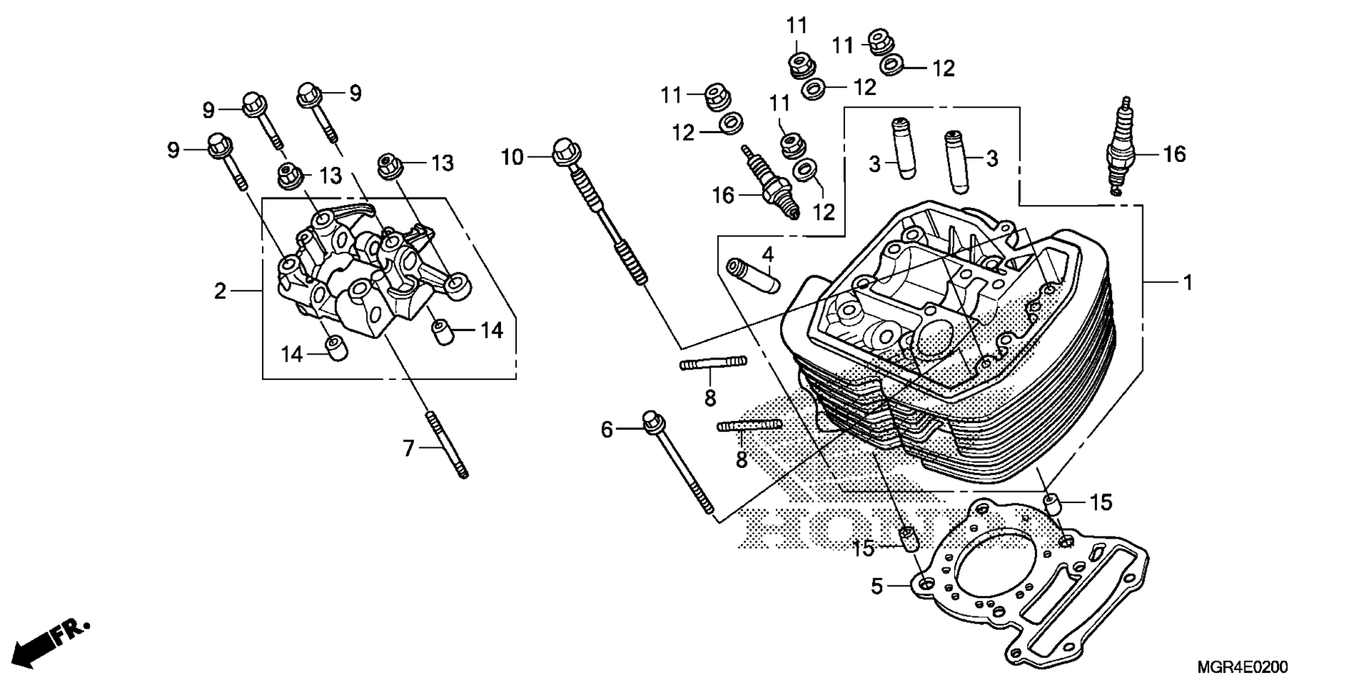 Передняя часть CYLINDER HEAD